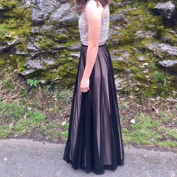 Prom dress - Picture 1 of 6